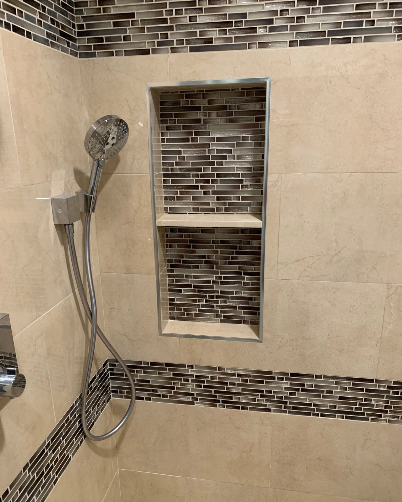 Glass Mosaic Wet Wall